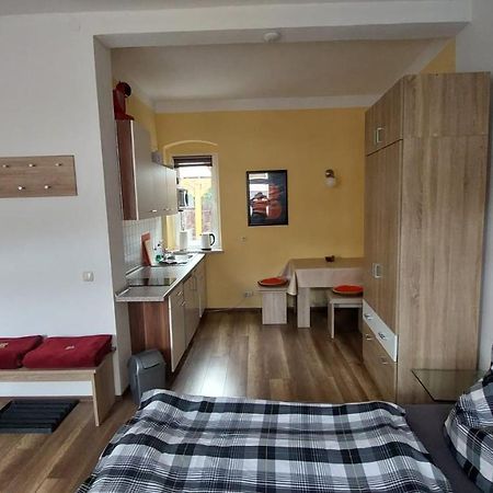Kleine Apartments Torgau Exteriör bild